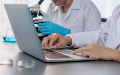 Beneficios clave de contar con una póliza de mantenimiento para cromatógrafos de líquidos