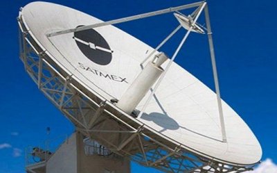 Antena satelital