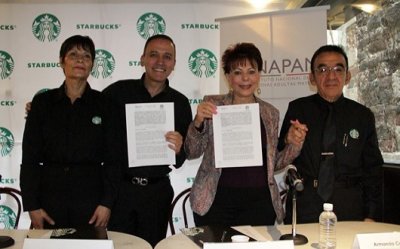 Firma de convenio Starbucks - Inapam