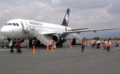 Volaris en tierra