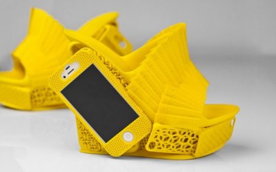 Zapato de verano con funda para iPhone