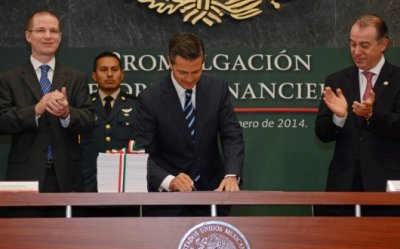 Peña Nieto promulgó la Reforma Financiera