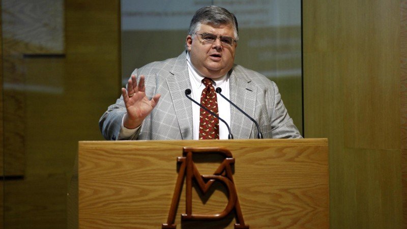 agustin carstens