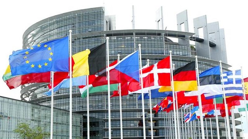 parlamento europeo derechos de autor