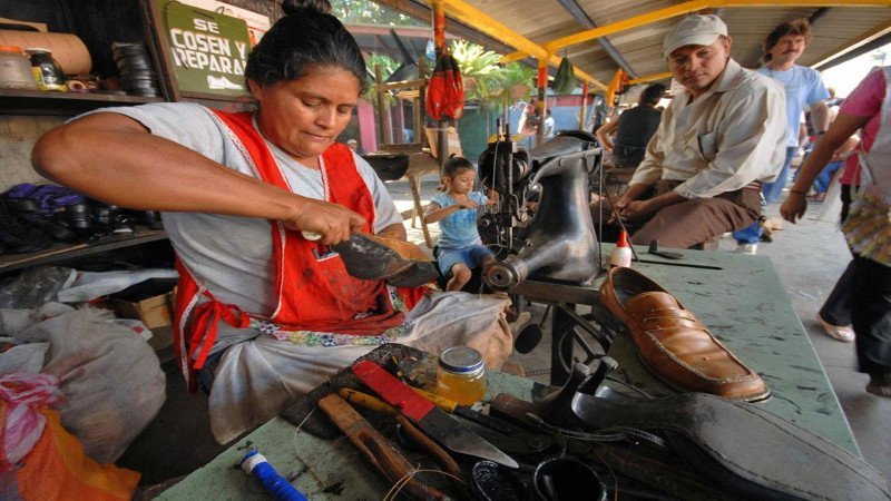 mujeres economia