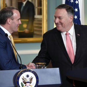 dominic raab y mike pompeo