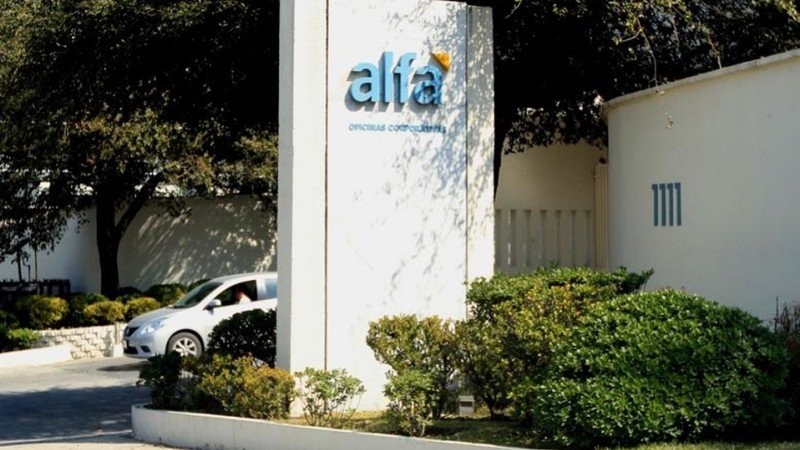 conglomerado alfa