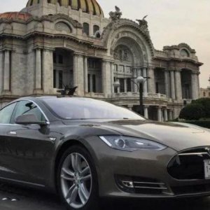 Tesla en México