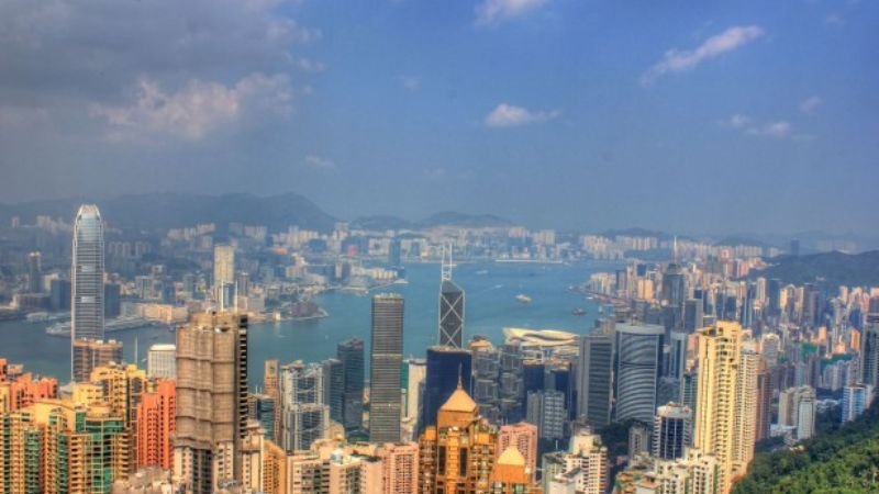 Evergrande reanuda su cotización en la bolsa de valores de Hong Kong tras la incertidumbre