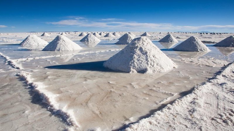 SQM y Codelco acuerdan explotación conjunta de litio en el Salar de Atacama
