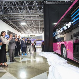 BECCAR lanza el primer autobús eléctrico mexicano