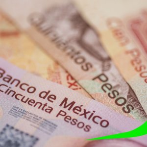 Peso mexicano sube