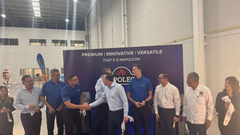 Napoleón inaugura planta en Ramos Arizpe con inversión de 200 mdp