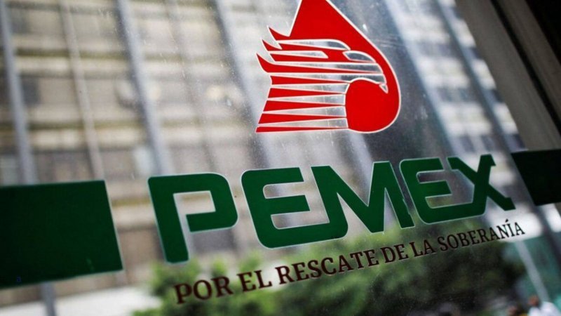 Las exportaciones de Pemex suben en julio, mientras el procesamiento baja