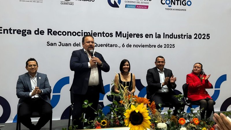 Reconocieron a mujeres del sector industrial de San Juan del Río por su liderazgo y contribución lab